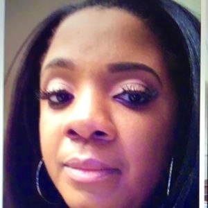 Meet your Posher, Latoya